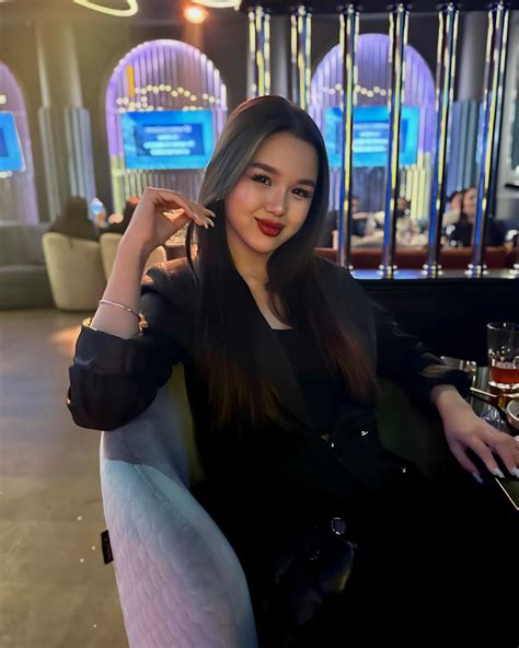 Ely (@Ely.